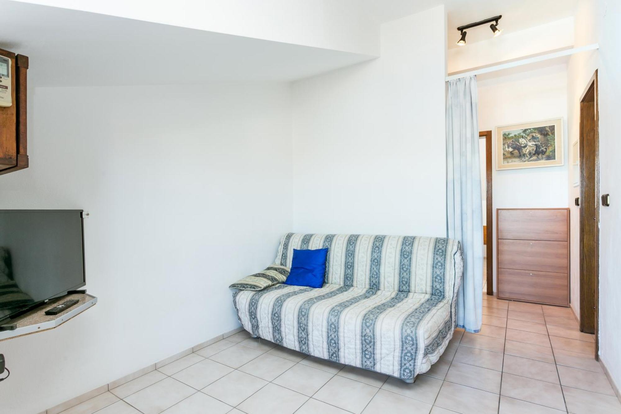 Seaside Apartments With A Swimming Pool Okrug Gornji, Ciovo - 11374 Trogir Zimmer foto